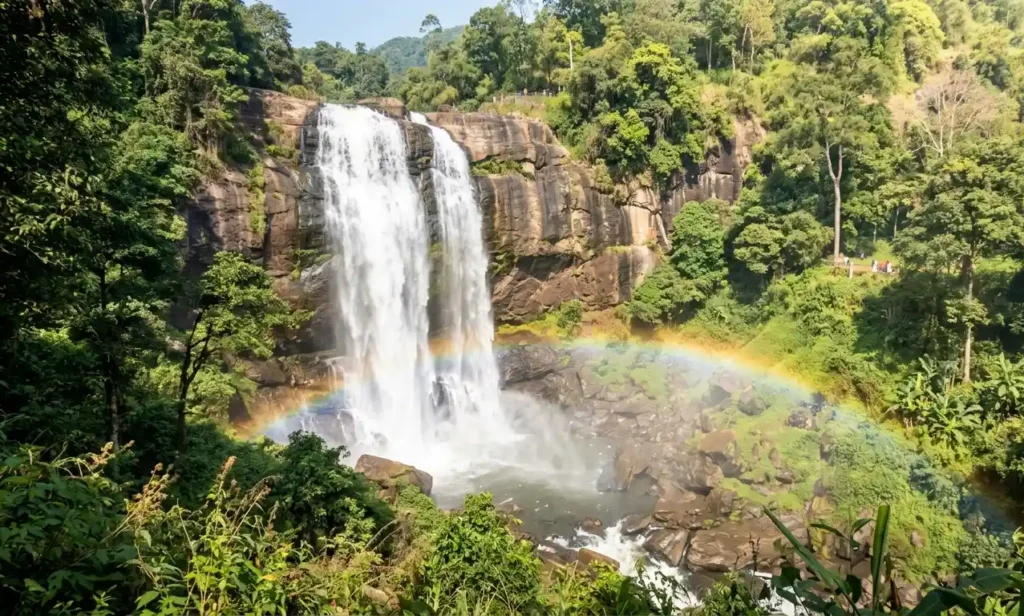 keezharkuthu-falls-rainbow-waterfall-idukki