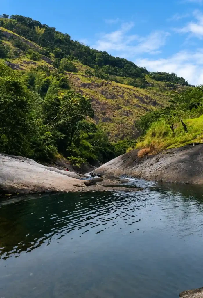 urulikuzhi-waterfalls